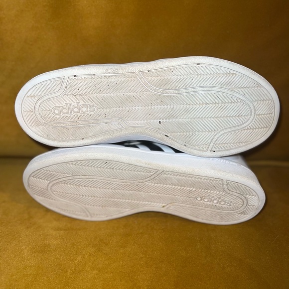 Cloud foam Adidas sneakers - Picture 8 of 8